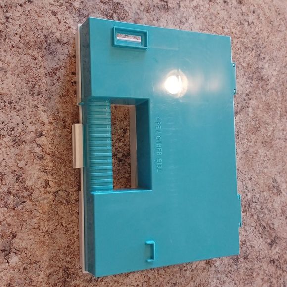 Vintage White Cross Emergency First Aid Kit~ Copyright 1965 - Picture 9 of 16